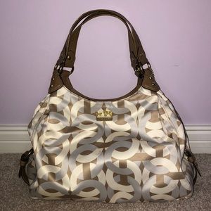 GORGEOUS NEVER USED SILK Coach Purse